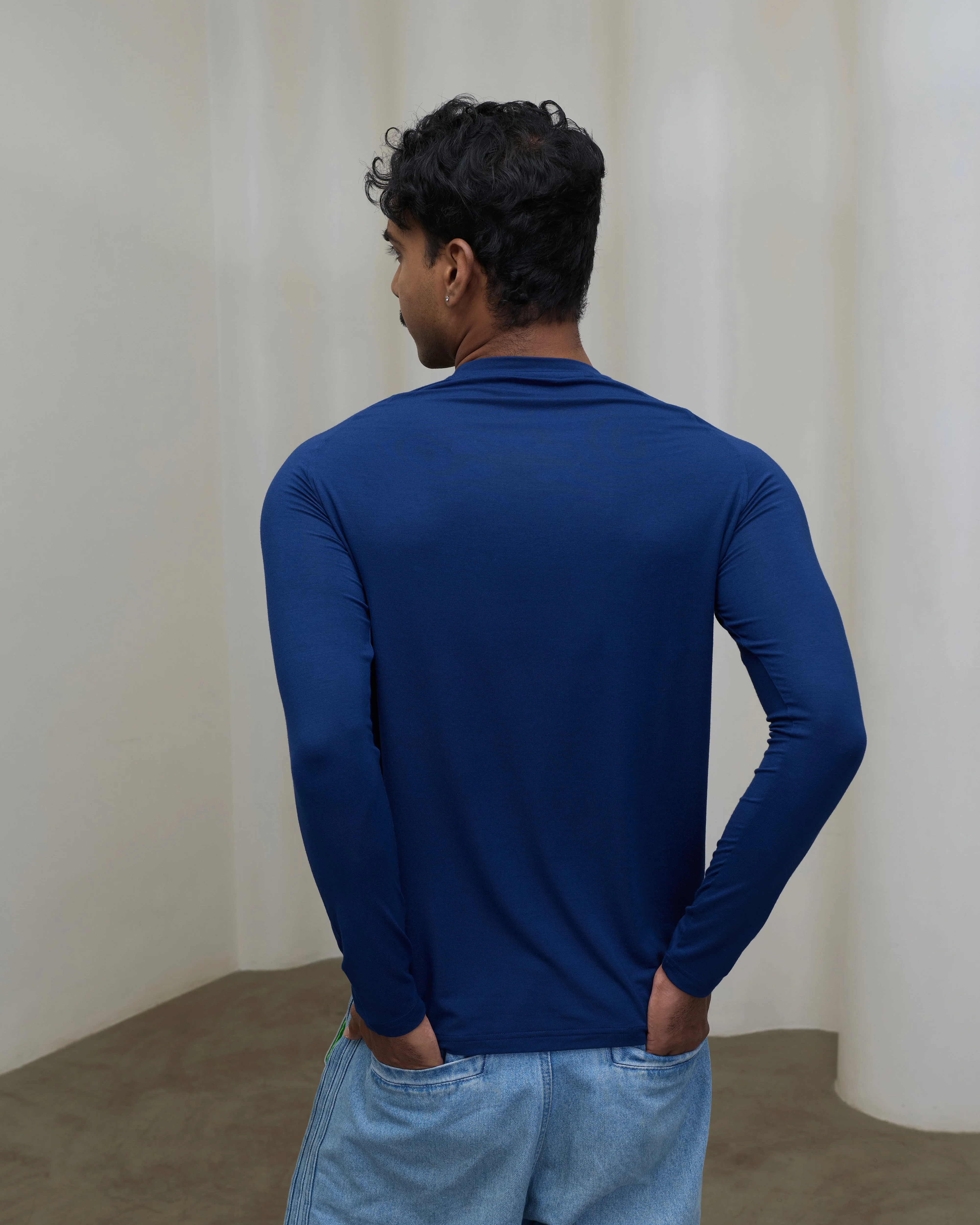 aeroyama™ Slim Fit Long Sleeve Tee image 3